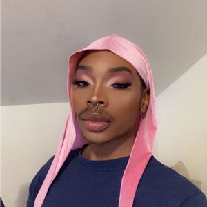 Meet your Posher, Leland